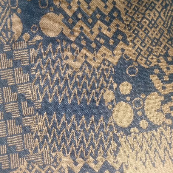 lularoe carly (Gt-70) - Picture 4 of 4